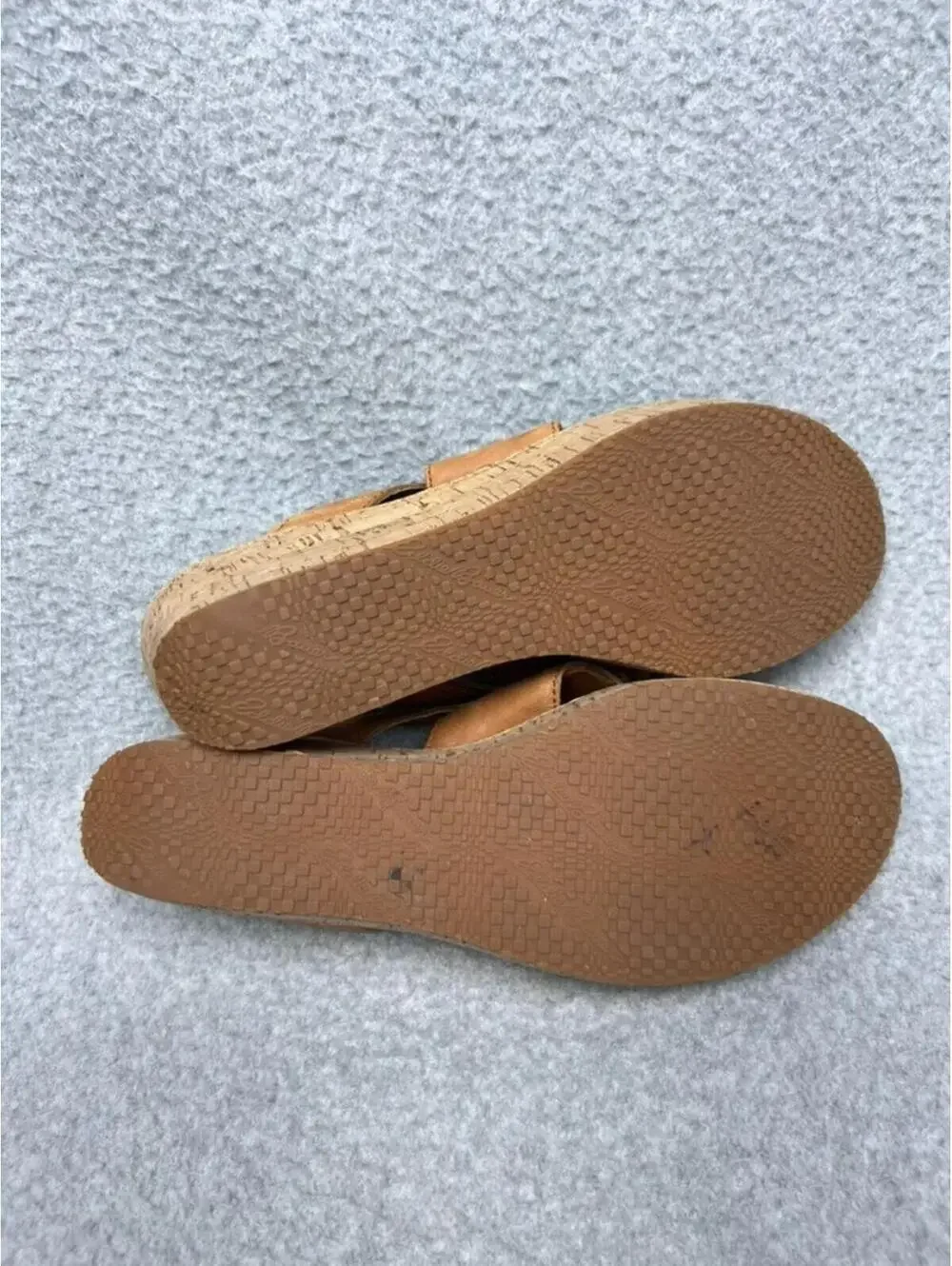 Eddie Bauer Kara Womens 9 Brown Leather Cork Wedge Thong Sandals Platform Shoes